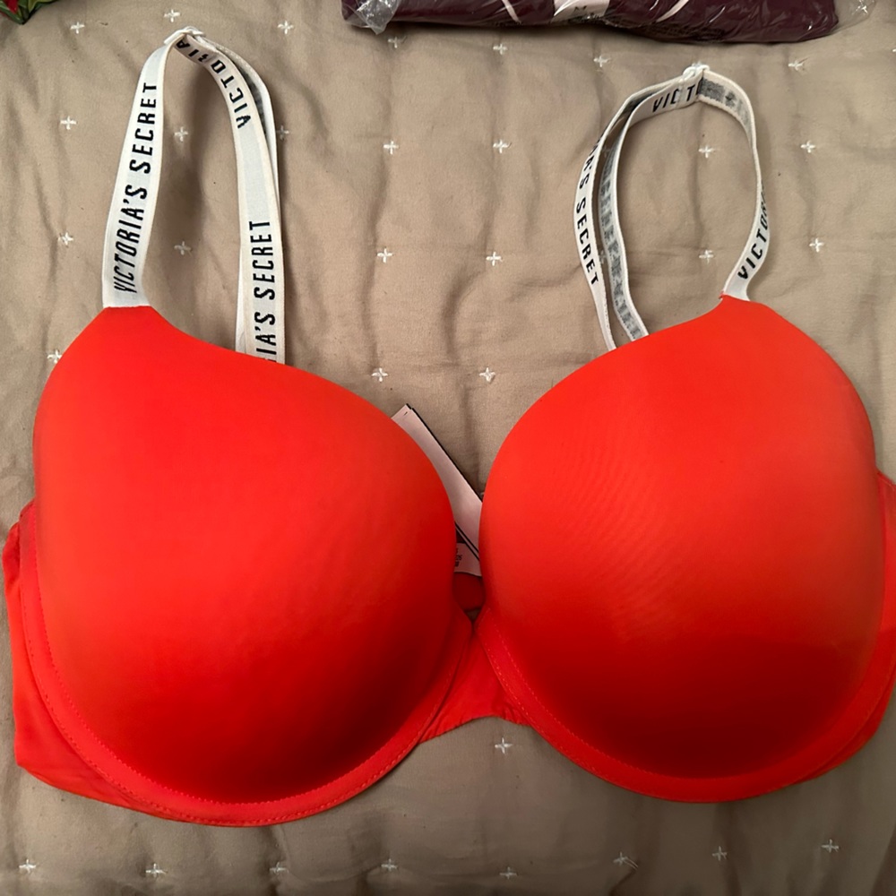Victoria's Secret Red T-Shirt Bra with Logo Straps